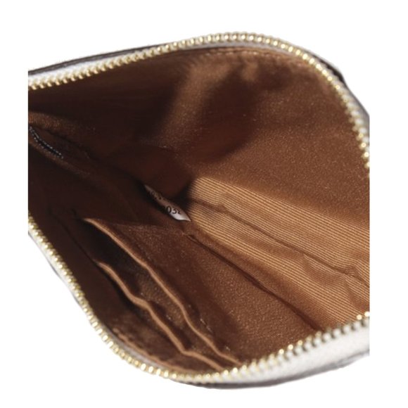 Coach Crossgrain Leather Corner Zip Wristlet-Gold/Chalk - Picture 3 of 5